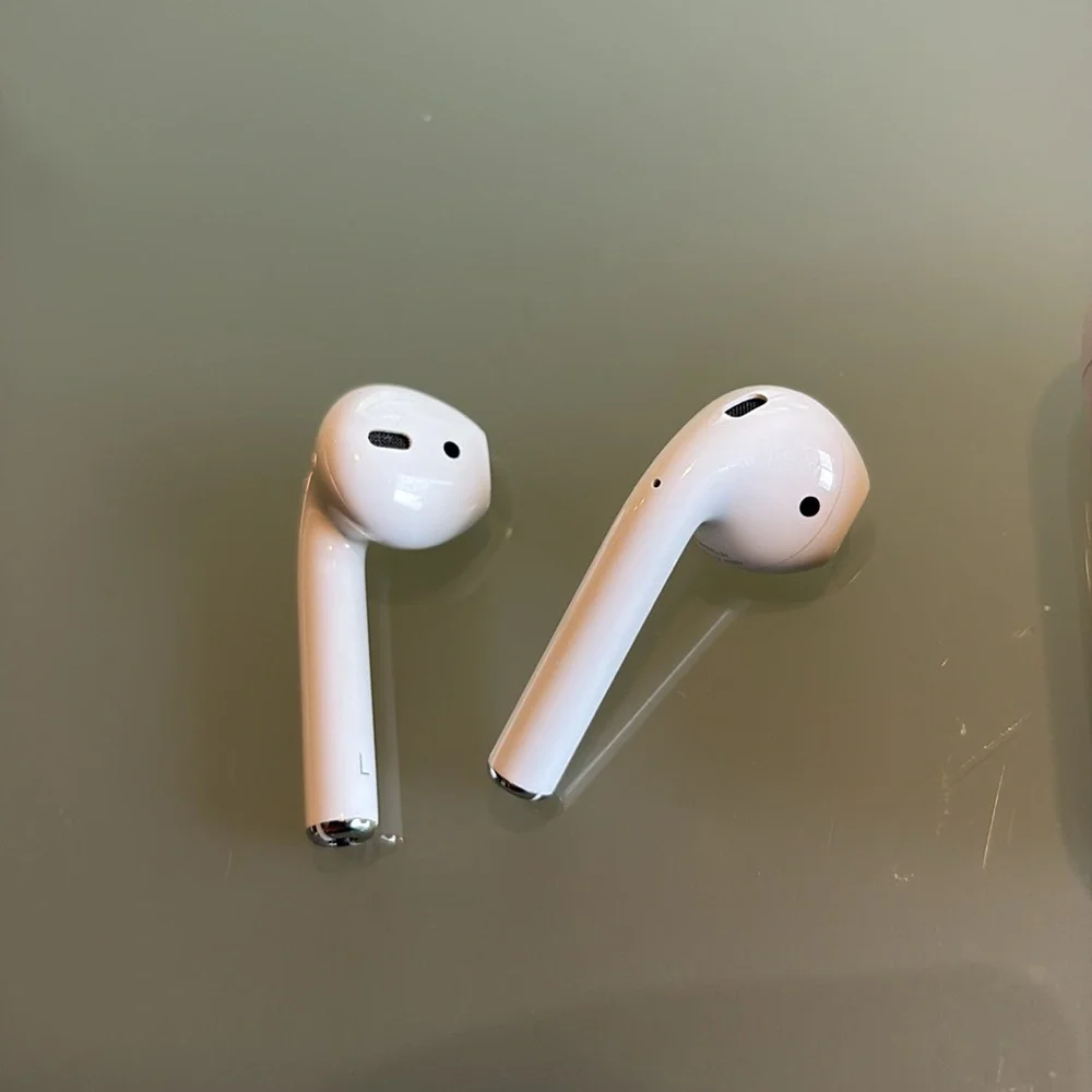 Apple like new